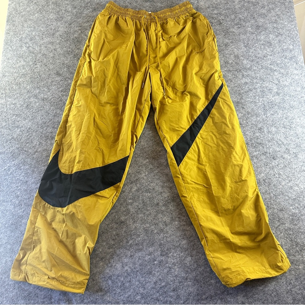 Nike Mens Sportswear Big Swoosh Woven Wide Leg Track Pants Size Medium